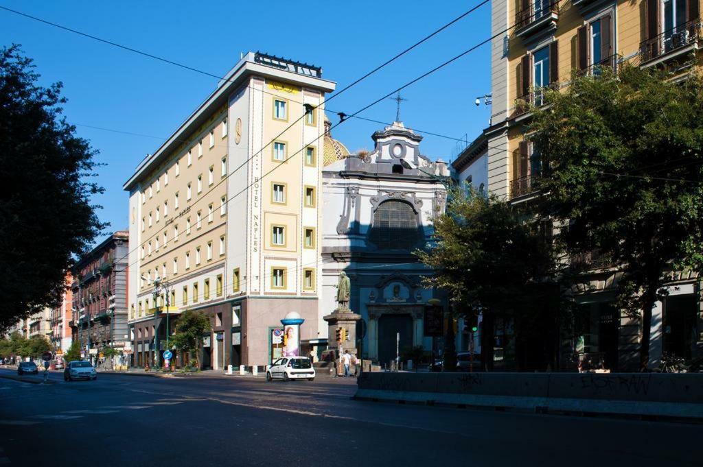 Umberto I° Suite & Spa 那不勒斯 外观 照片
